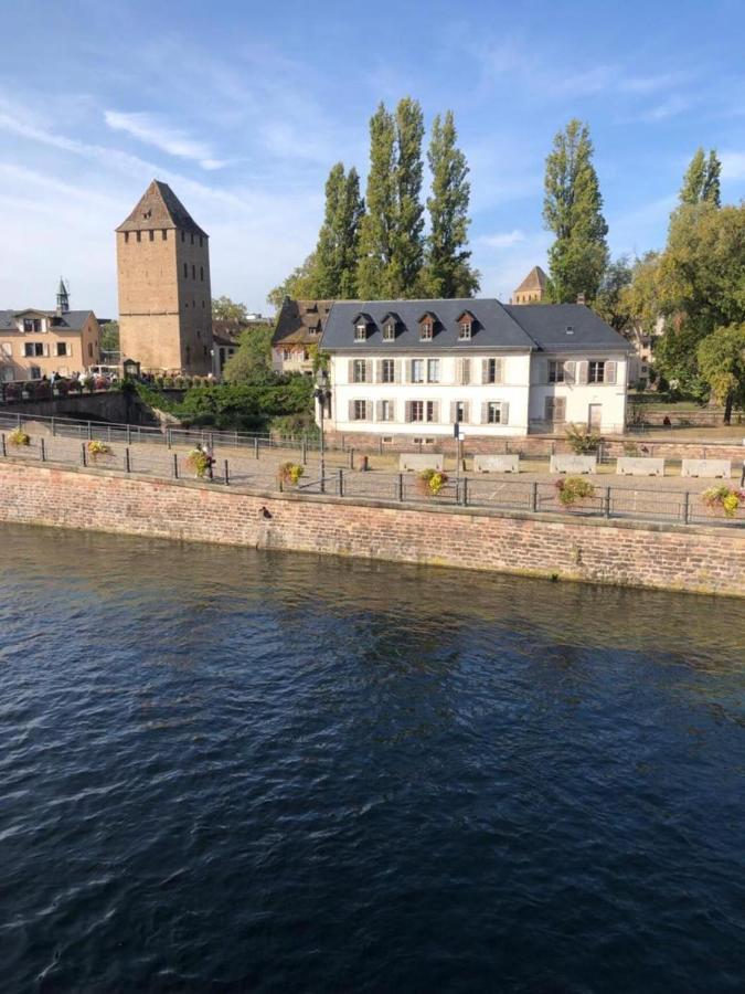 Ferienwohnung Au Bord De L'Eau Straßburg Exterior foto