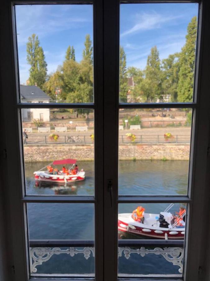Ferienwohnung Au Bord De L'Eau Straßburg Exterior foto
