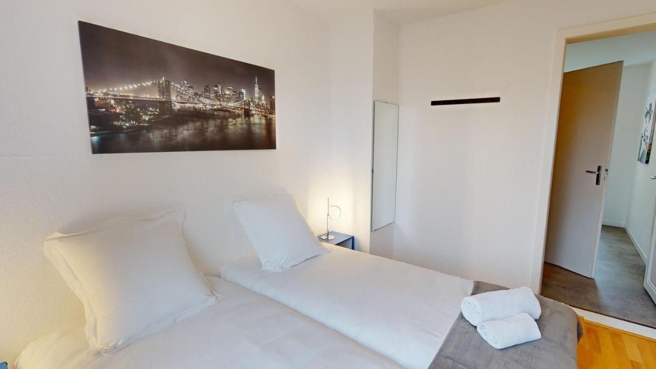 Ferienwohnung Au Bord De L'Eau Straßburg Exterior foto